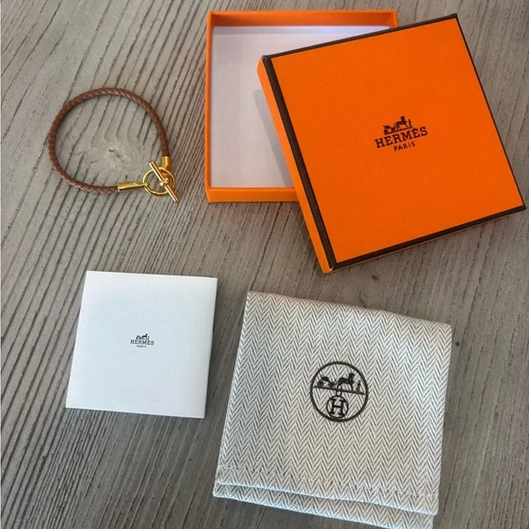 Hermes Glenan Bracelet in Gold Brown